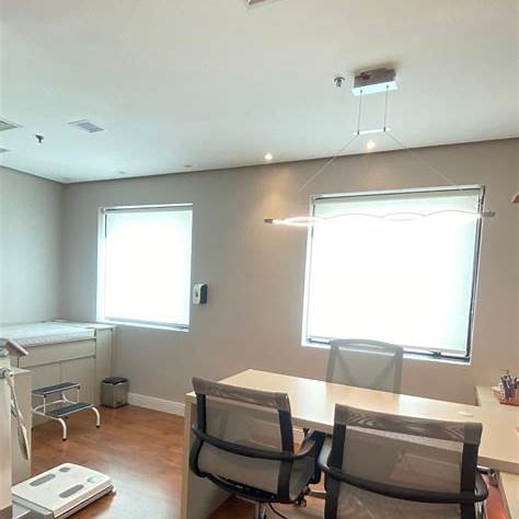 On-Site Dermatology Consultation Service 3