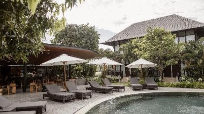 Surf lessons in Canggu 2