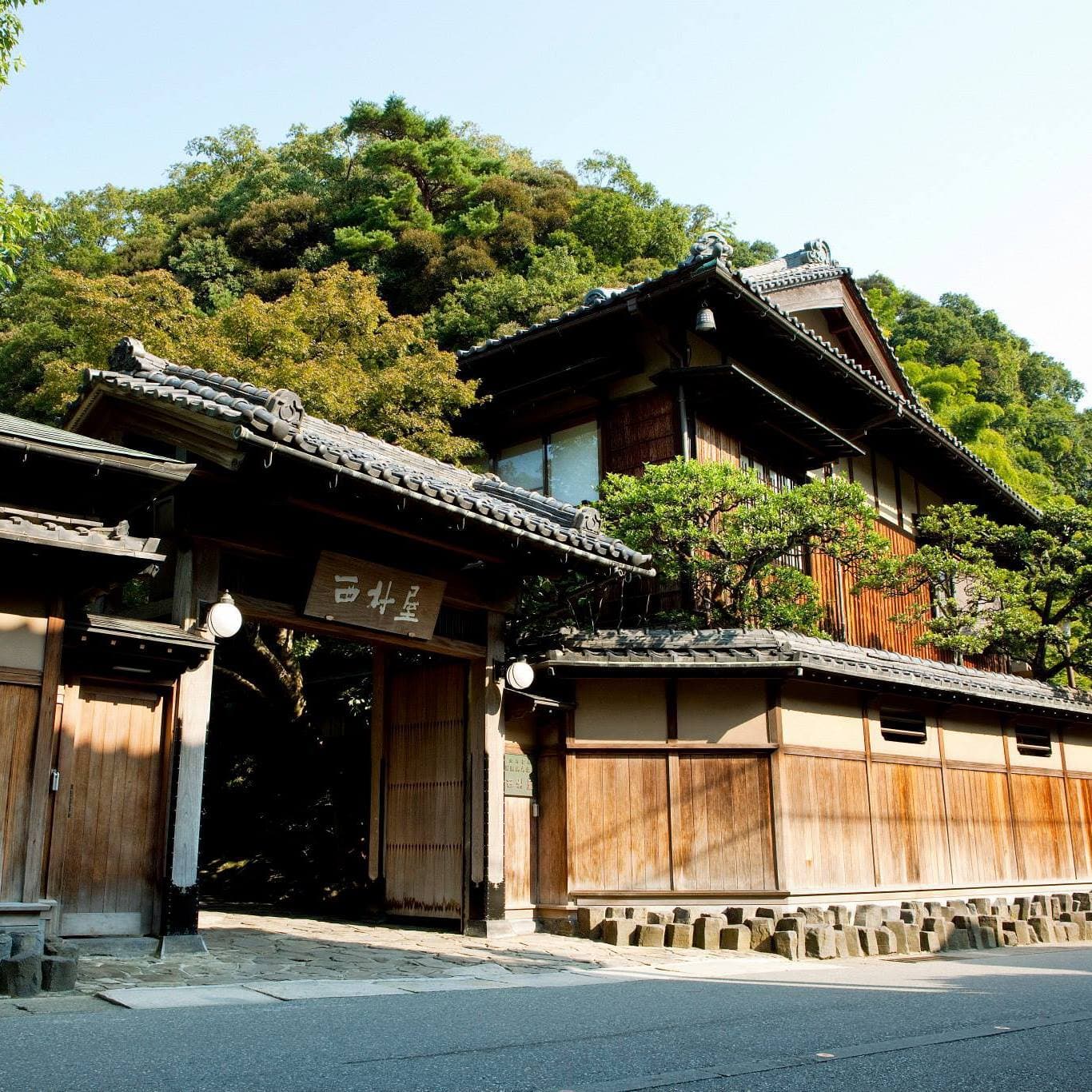 Nishimuraya Honkan 