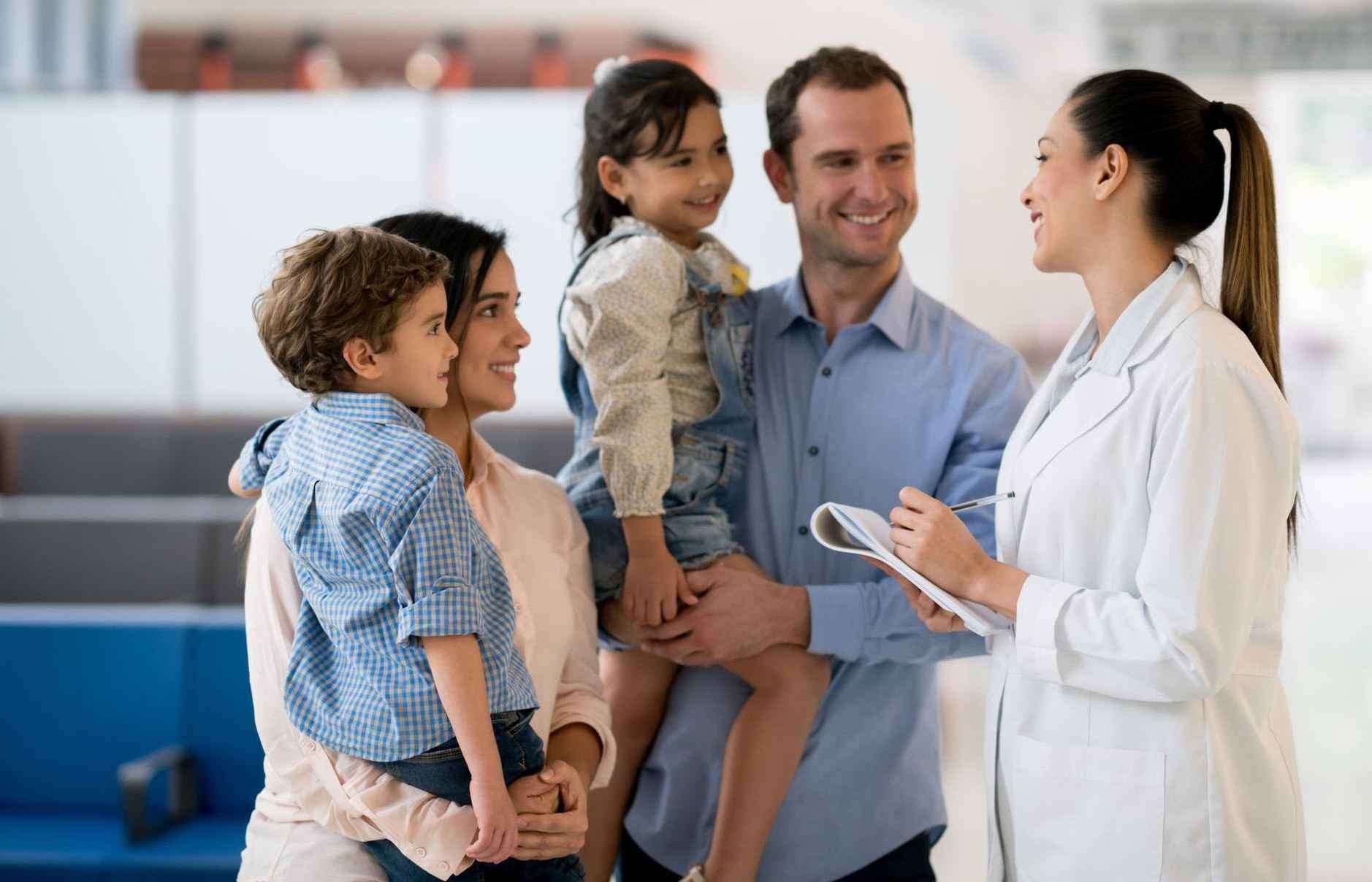 🩺 Médico de Familia Online: Un Viaje de Atención Integral para Usted y Su Familia